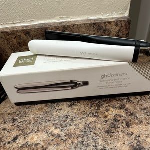 Like New GHD hair straightener